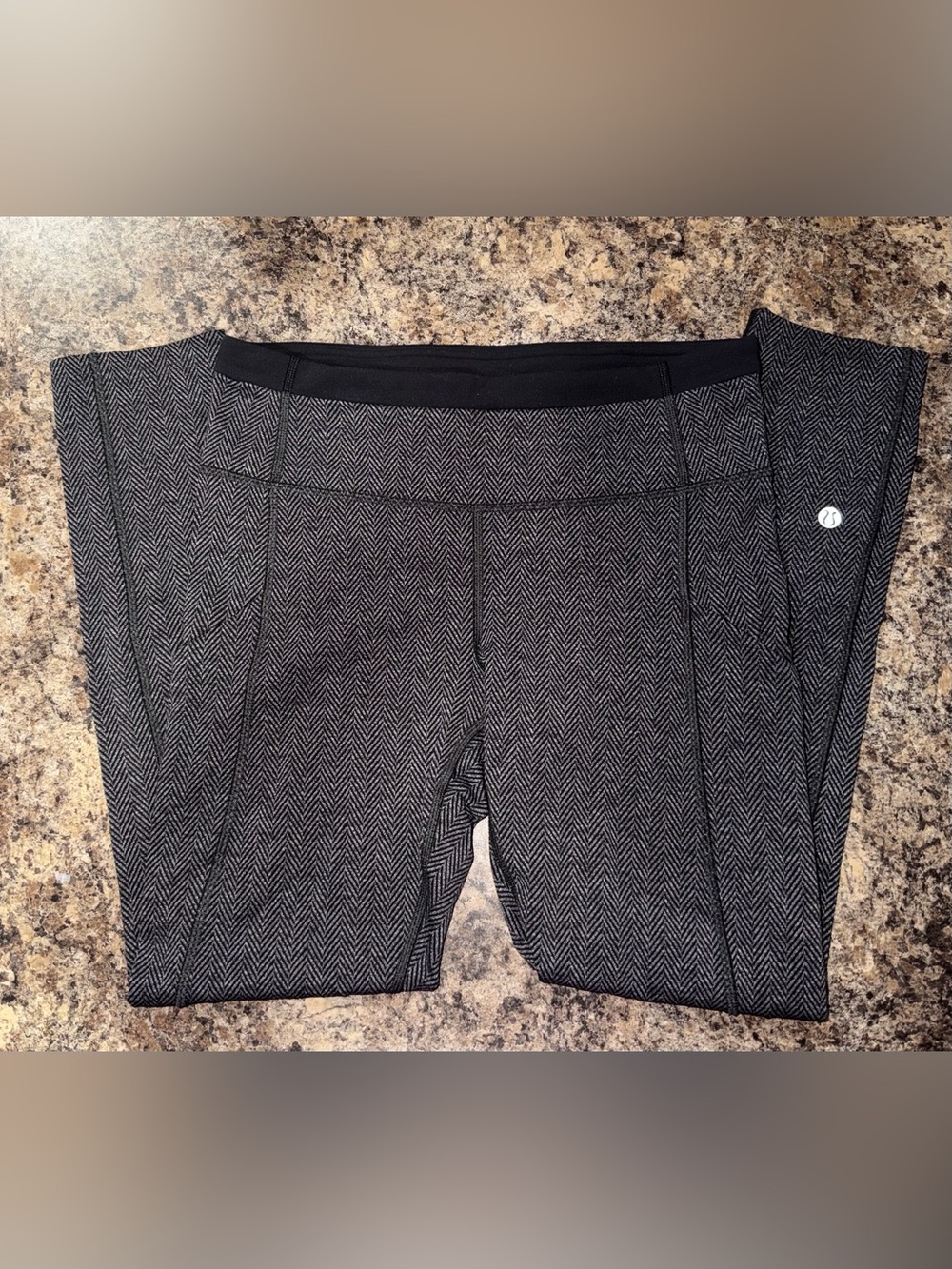 Vintage Lululemon Speed Tight Giant Herringbone Leggings w/ Pockets - Size 6